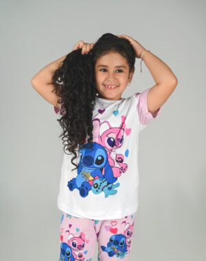 Alternative view of Pijama Stitch y Angela